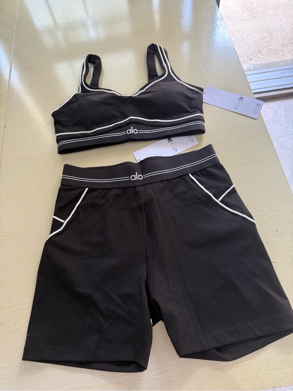 ALO Yoga Black Sports Bra & Shorts Set with White Contrast Piping